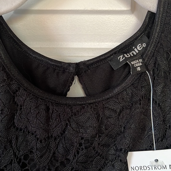 Zunie black lace dress. Never worn. Tag still on. Size 16. - Picture 3 of 8